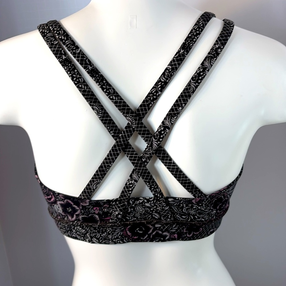 Lululemon Sports Bra - Trellis Bloom Floral Black, Grey and Pink Sports Bra. - Picture 4 of 8